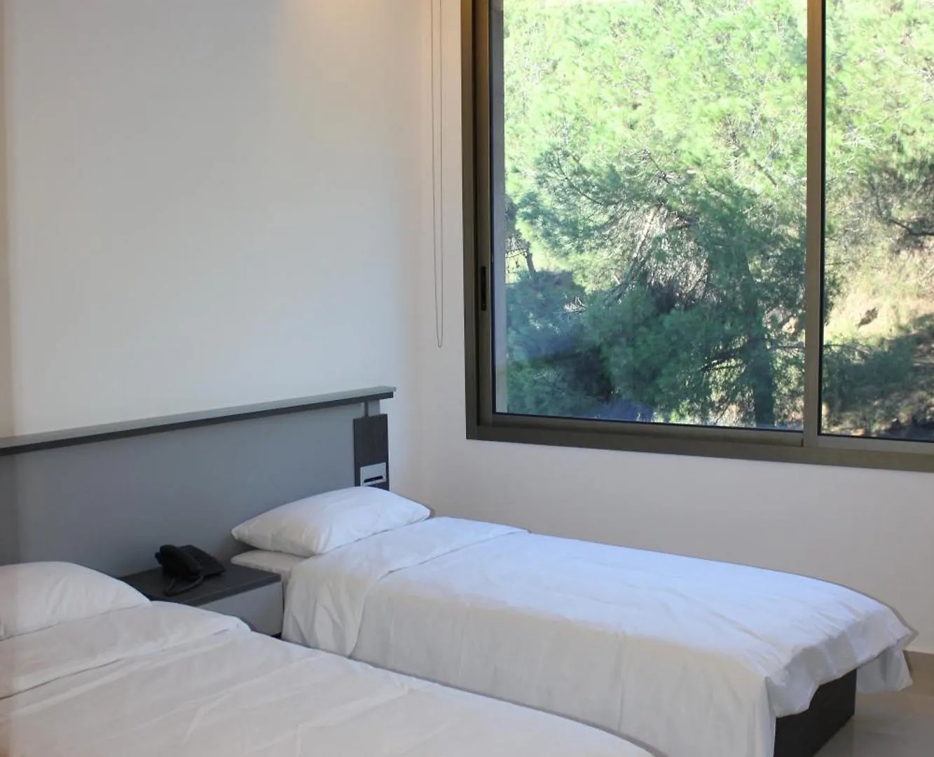 Отель Le Caravelle Beirut Mansourieh
